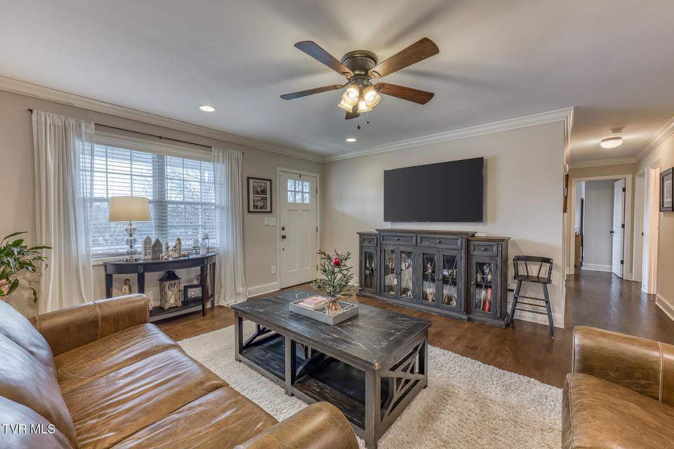 Photo #11: 4004 Englewood Boulevard