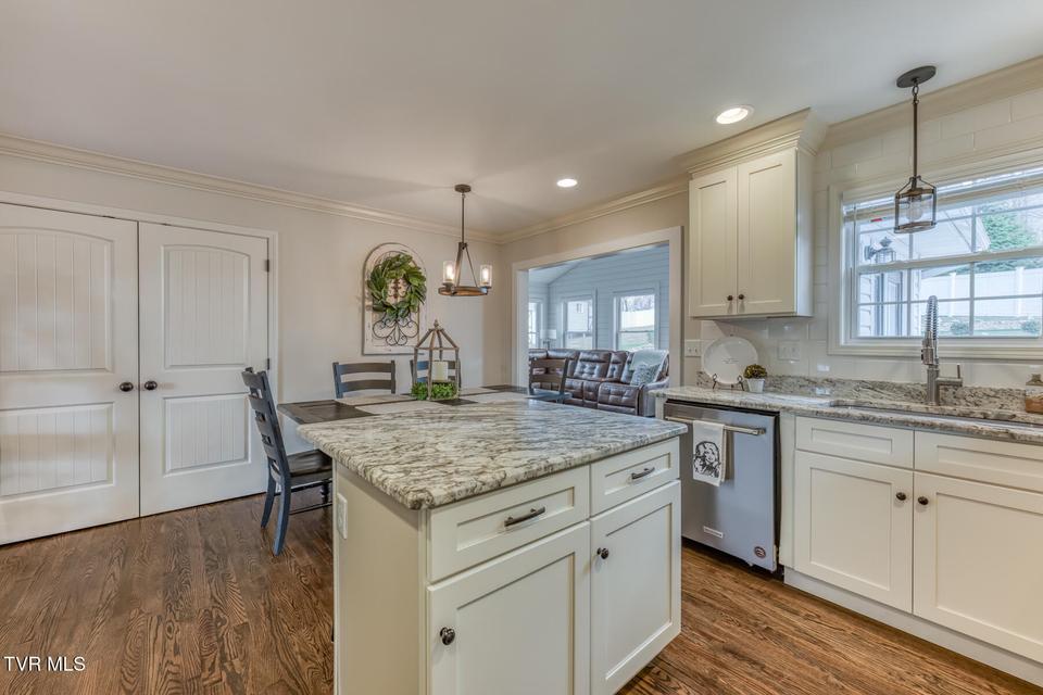 Photo #16: 4004 Englewood Boulevard