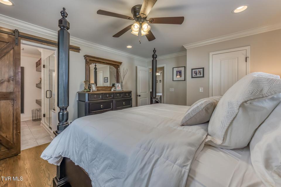 Photo #26: 4004 Englewood Boulevard