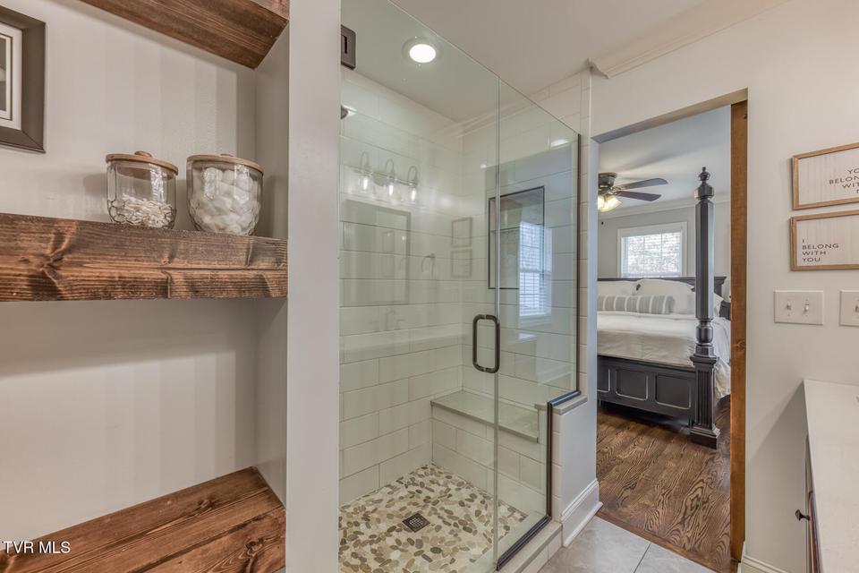 Photo #29: 4004 Englewood Boulevard