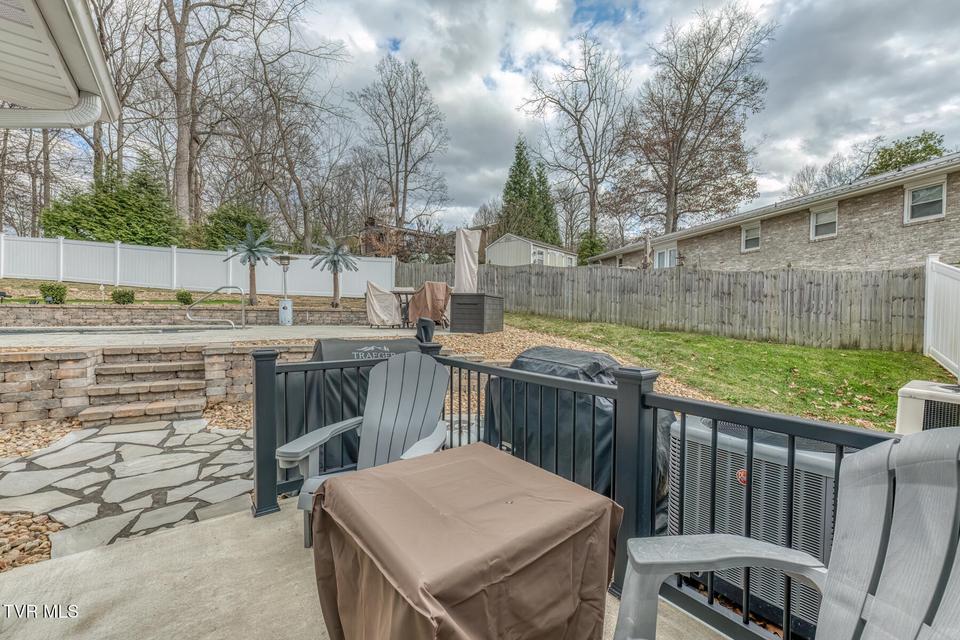 Photo #37: 4004 Englewood Boulevard