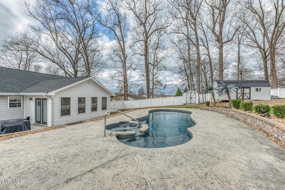 Photo #41: 4004 Englewood Boulevard