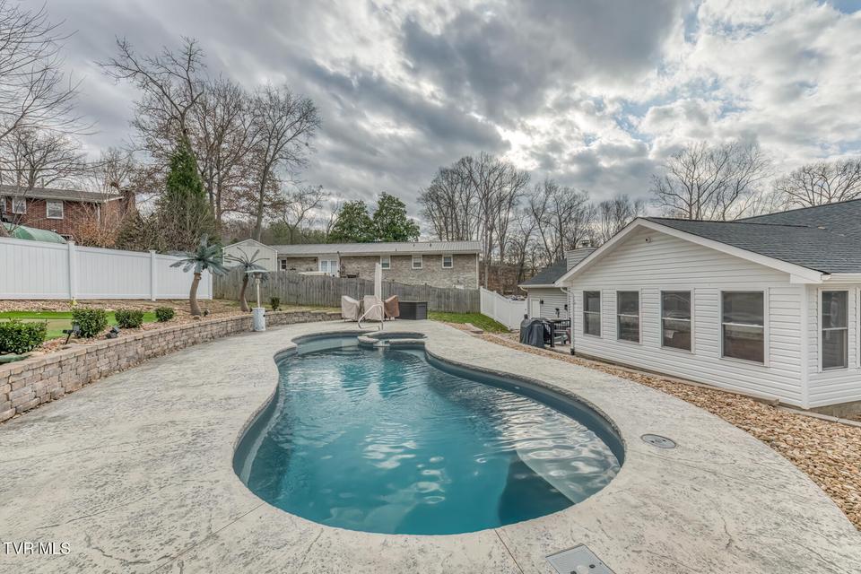 Photo #43: 4004 Englewood Boulevard