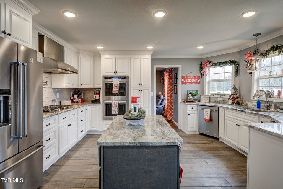 Photo #25: 308 Autumn Circle