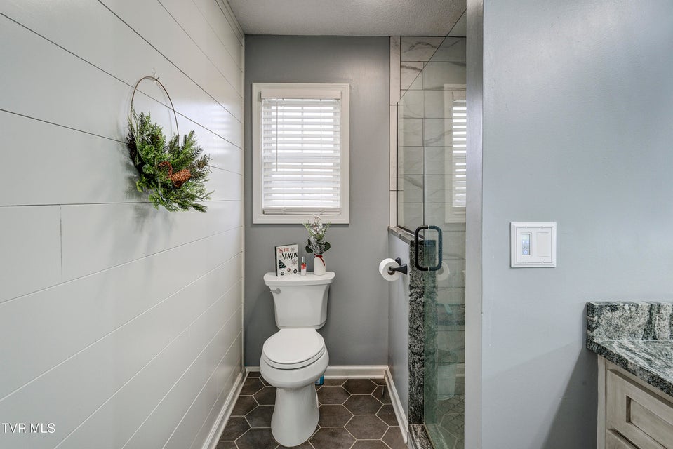 Photo #30: 308 Autumn Circle