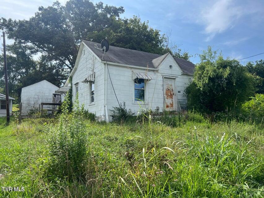 Photo #2: 127 Henderson Street