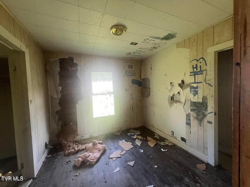 Photo #6: 127 Henderson Street