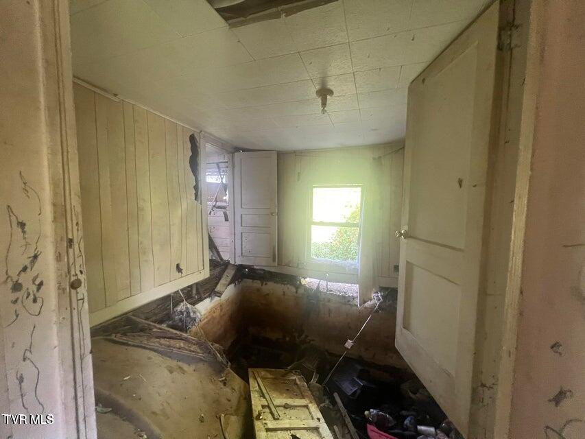 Photo #7: 127 Henderson Street