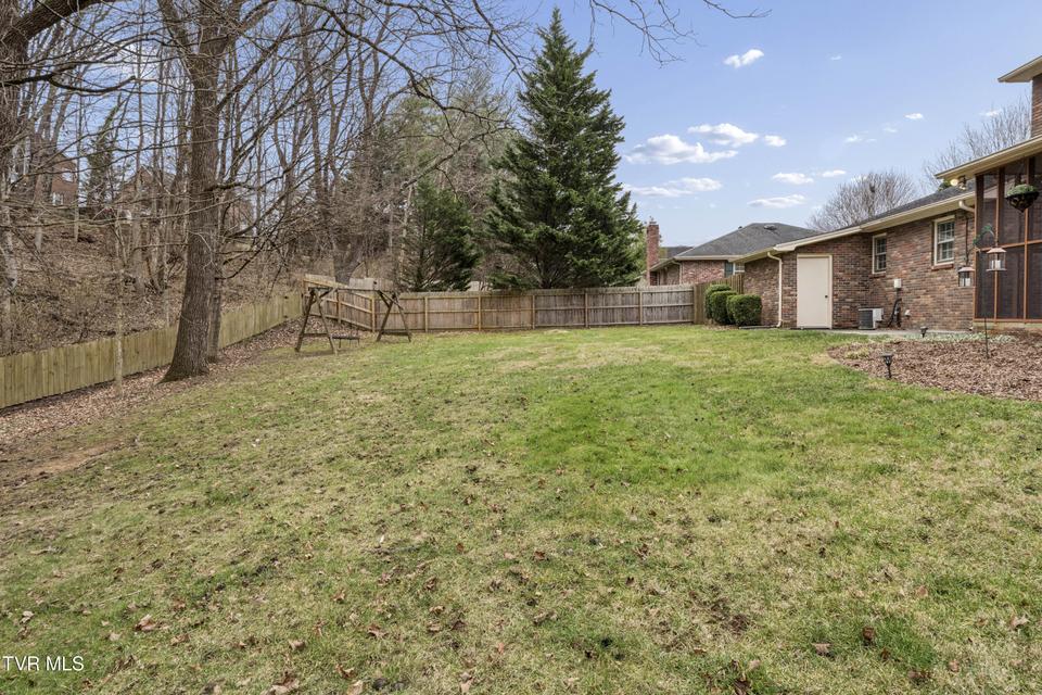 Photo #59: 517 Sharon Drive