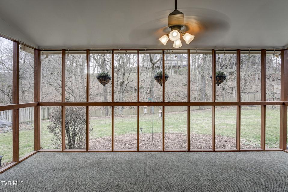 Photo #51: 517 Sharon Drive