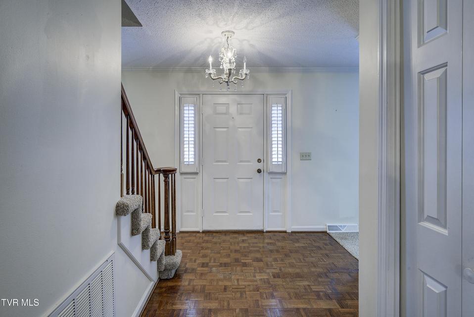 Photo #7: 517 Sharon Drive