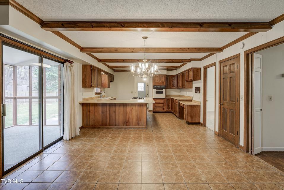 Photo #17: 517 Sharon Drive