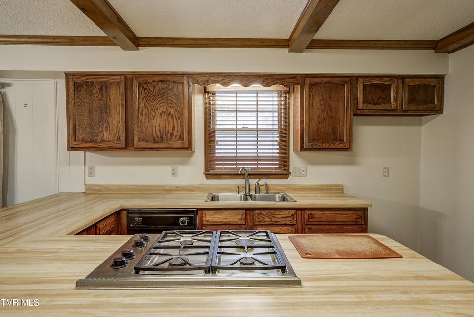 Photo #20: 517 Sharon Drive