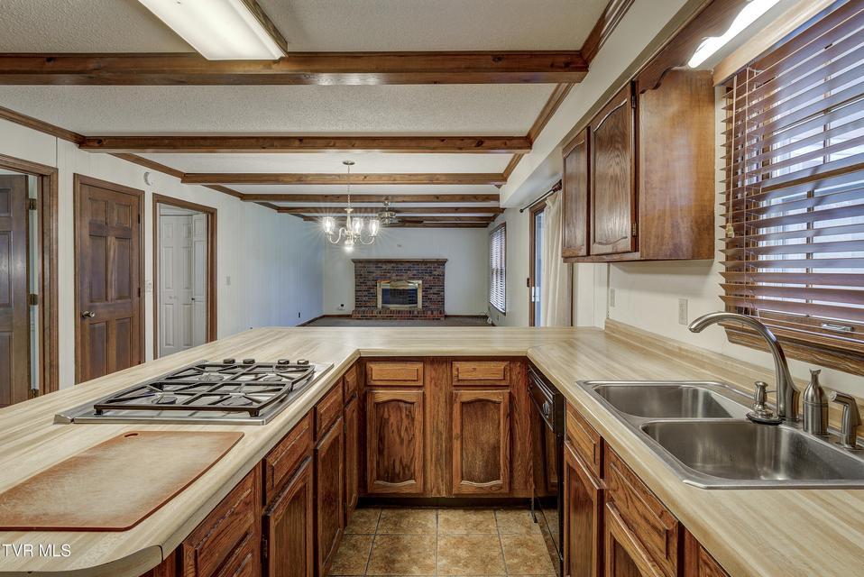 Photo #22: 517 Sharon Drive