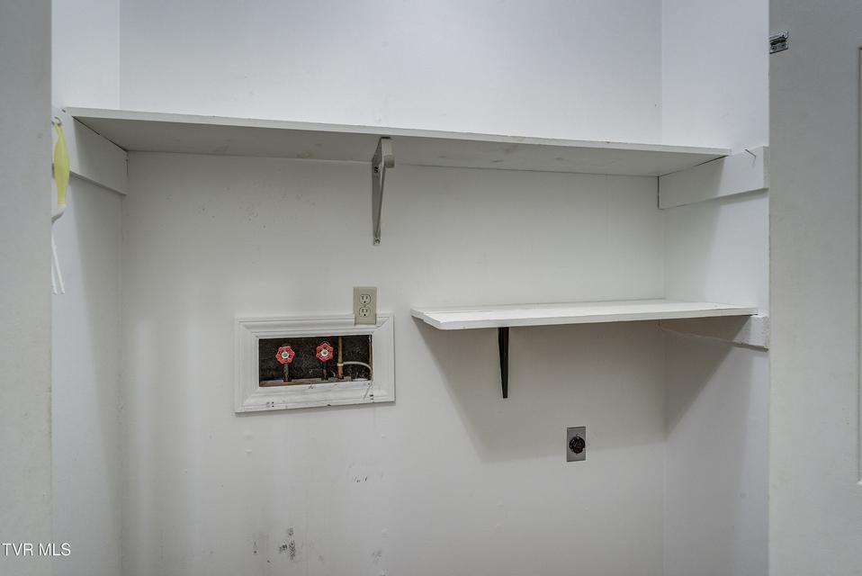 Photo #26: 517 Sharon Drive