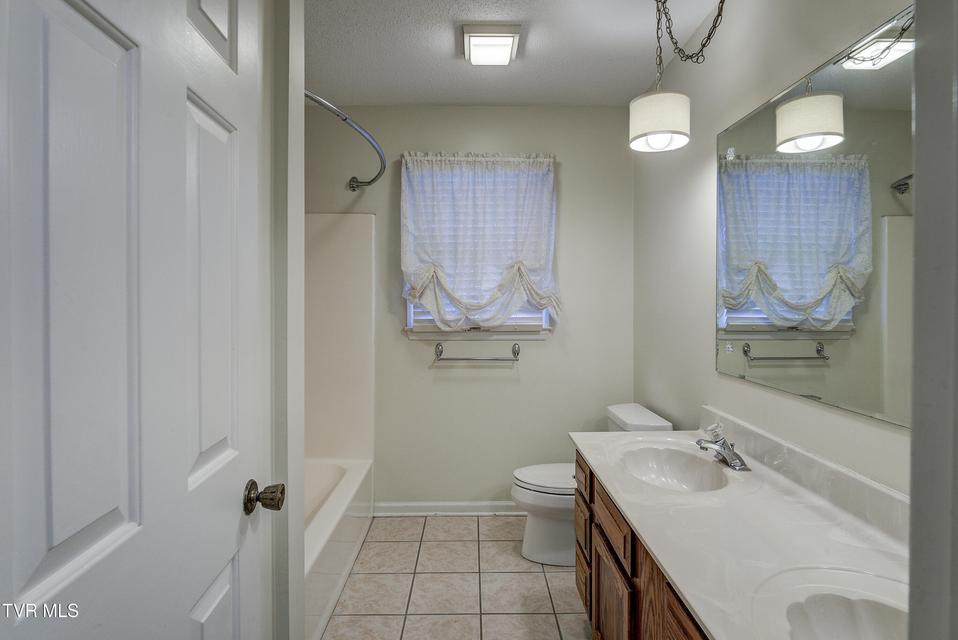 Photo #30: 517 Sharon Drive