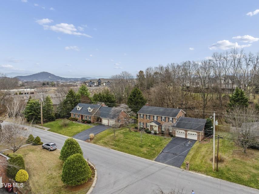 Photo #63: 517 Sharon Drive