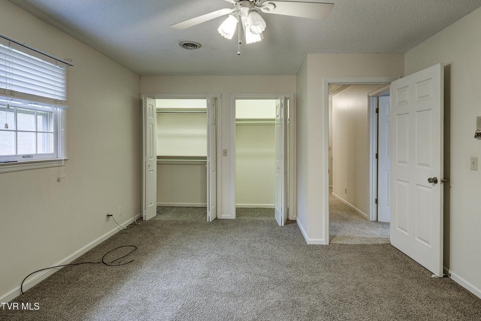 Photo #42: 517 Sharon Drive