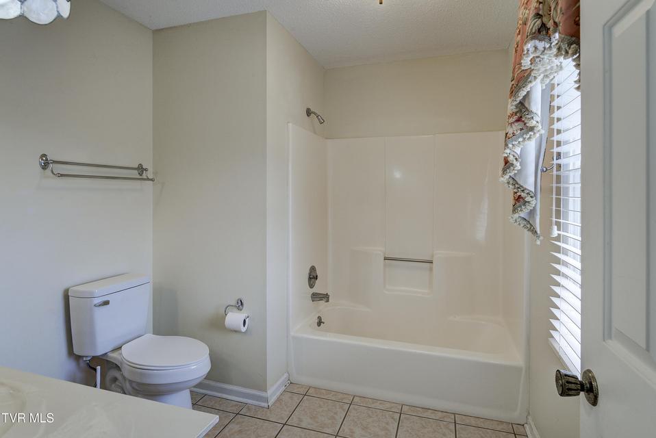 Photo #47: 517 Sharon Drive