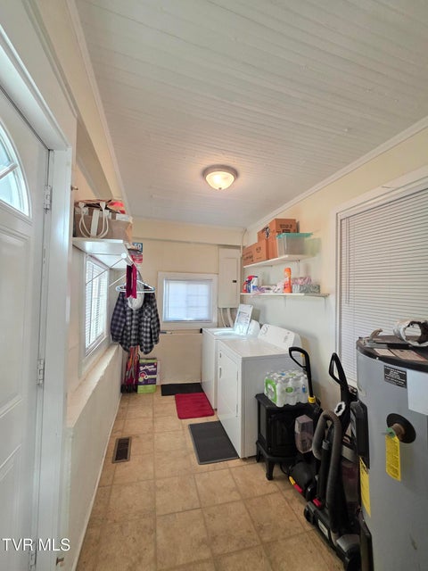 Photo #17: 810 Lamont Street