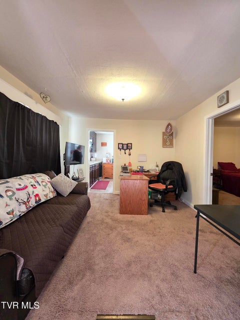 Photo #18: 810 Lamont Street