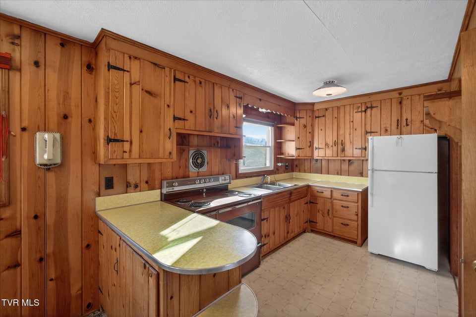 Photo #13: 4488 Dishner Valley Road