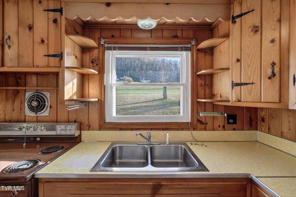 Photo #15: 4488 Dishner Valley Road