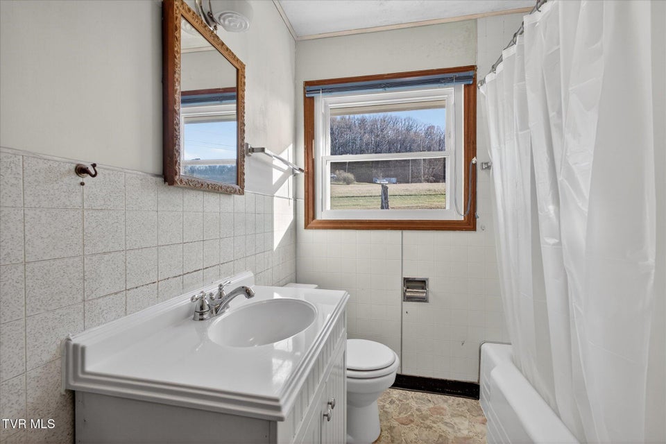 Photo #16: 4488 Dishner Valley Road