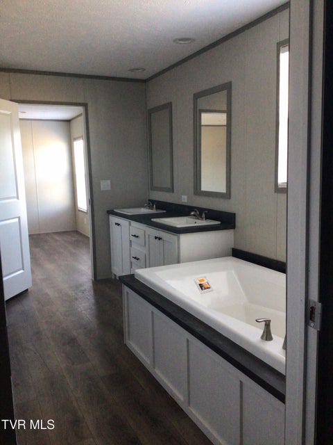 Photo #40: 112 Shepherd North Drive