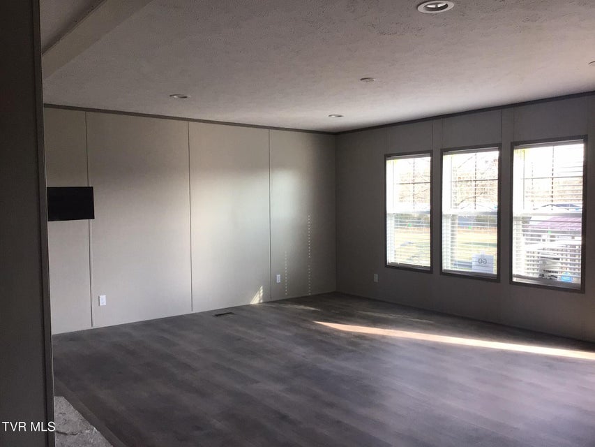 Photo #29: 112 Shepherd North Drive