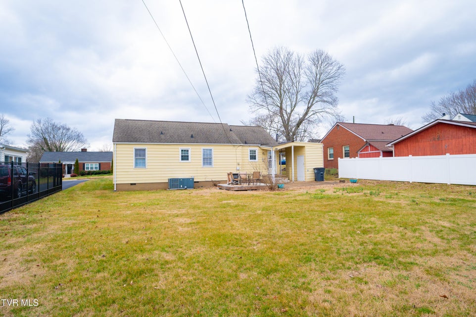 Photo #20: 813 Fairmont Avenue