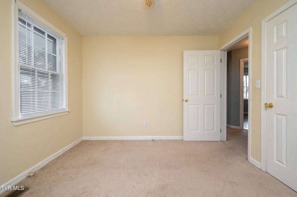 Photo #16: 813 Fairmont Avenue