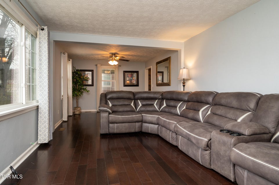 Photo #2: 813 Fairmont Avenue