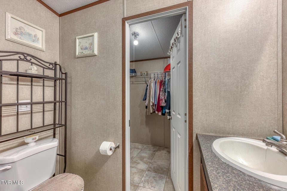 Photo #17: 1729 Belden Road