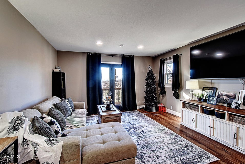 Photo #7: 413 Northcott Drive