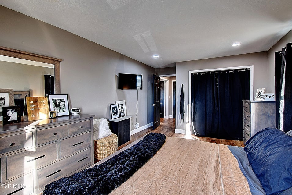 Photo #18: 413 Northcott Drive