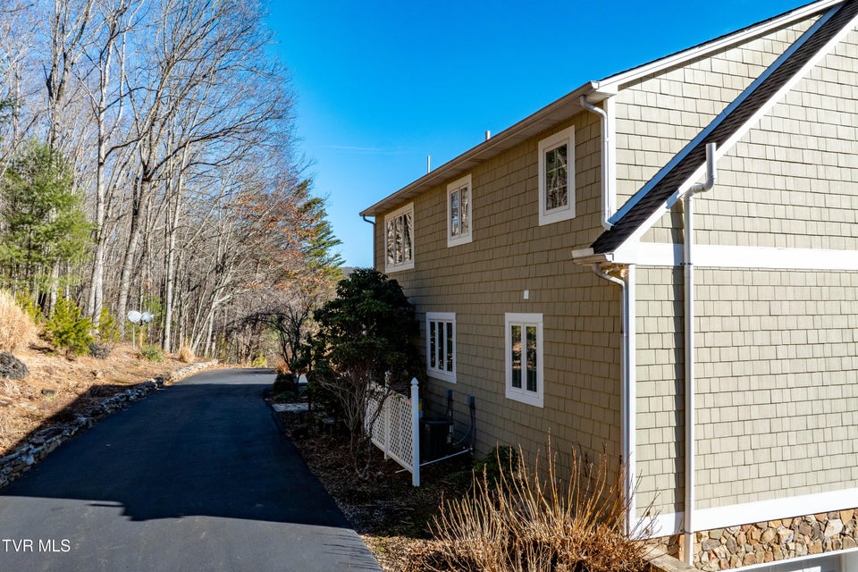 Photo #9: 718 Copperhead Hollow Road