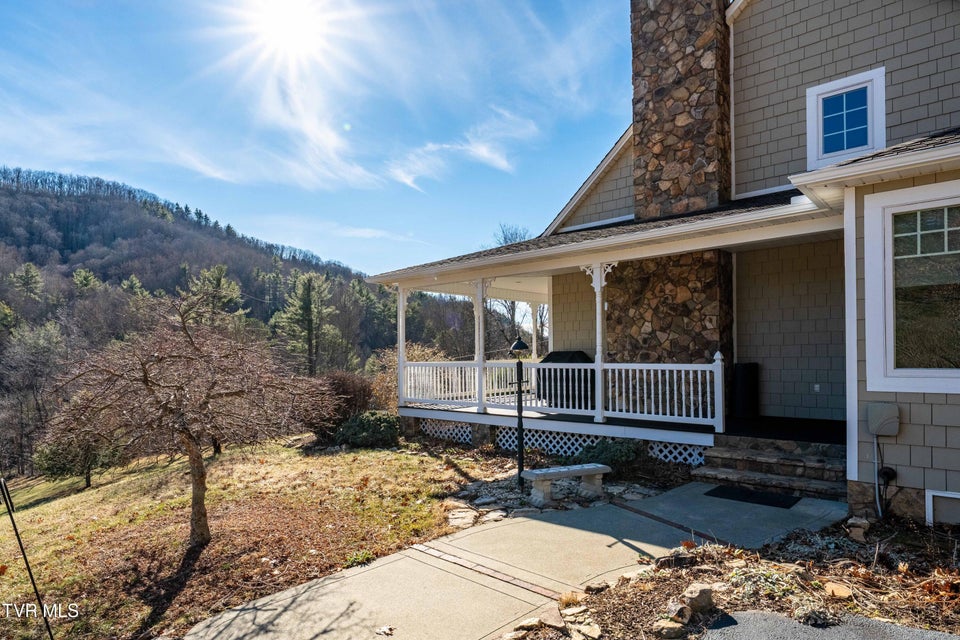 Photo #33: 718 Copperhead Hollow Road