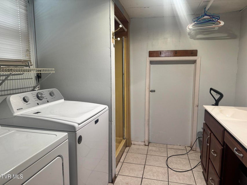 Photo #45: 208 Sycamore Street