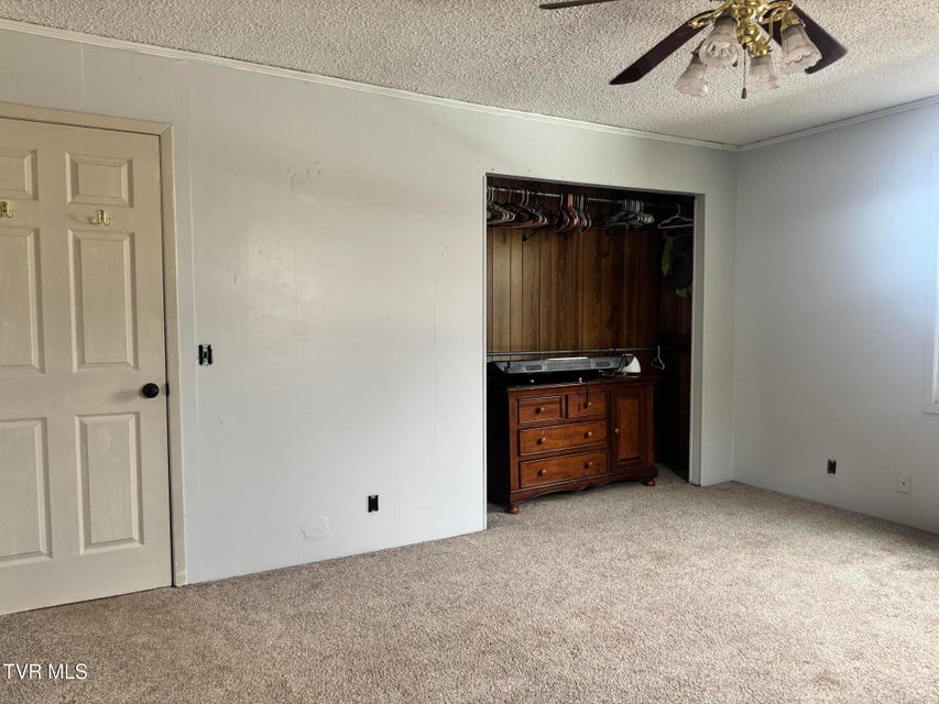 Photo #33: 208 Sycamore Street