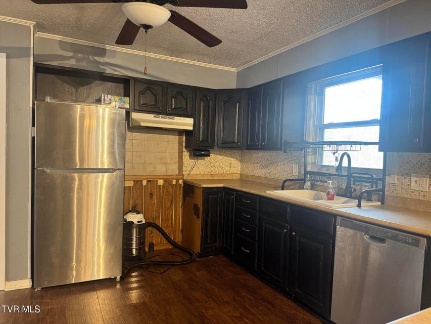 Photo #19: 208 Sycamore Street