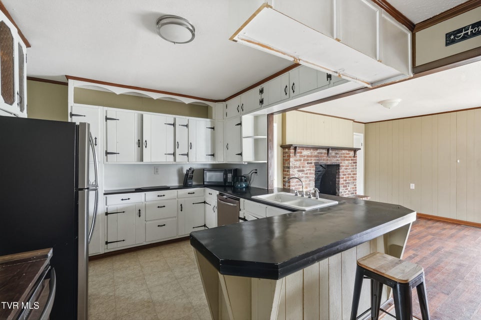 Photo #11: 2245 Saltville Highway