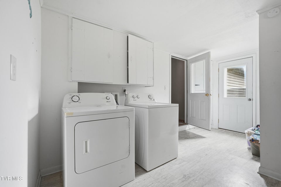 Photo #28: 2245 Saltville Highway