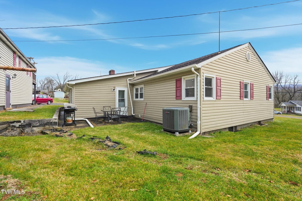 Photo #35: 2245 Saltville Highway