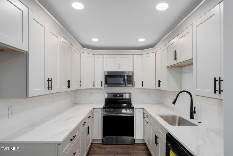 Photo #6: 109 Tami Drive