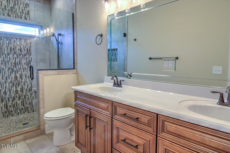 Photo #25: 2049 Presley Crossing