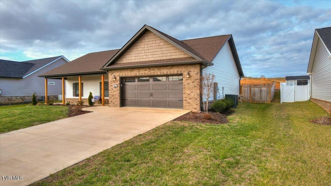 Photo #35: 2049 Presley Crossing