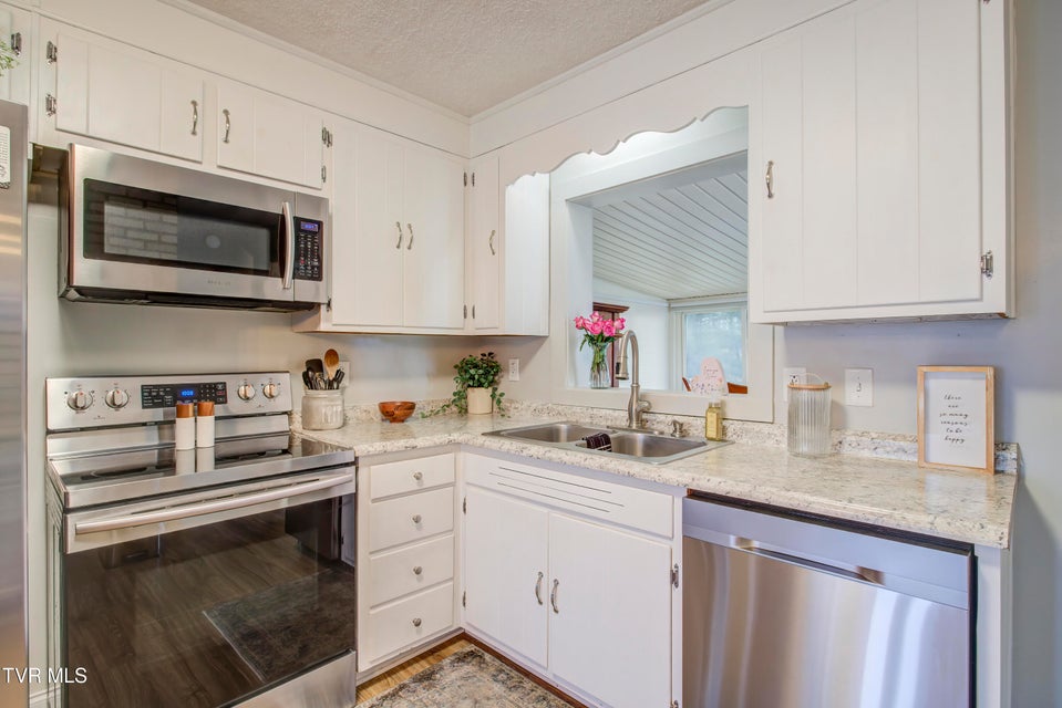 Photo #6: 125 Webb Court