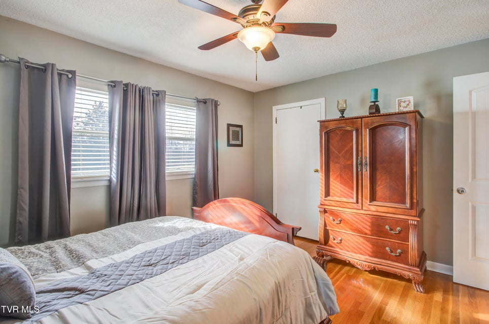 Photo #17: 125 Webb Court