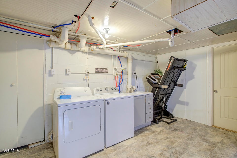 Photo #40: 125 Webb Court